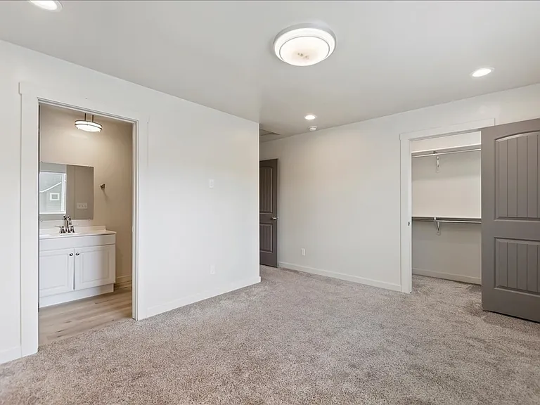 114-116 E Ravenna Ln #130 — Photo 30