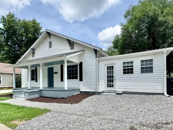 402 Doster Ave, Mooresville, NC 28115