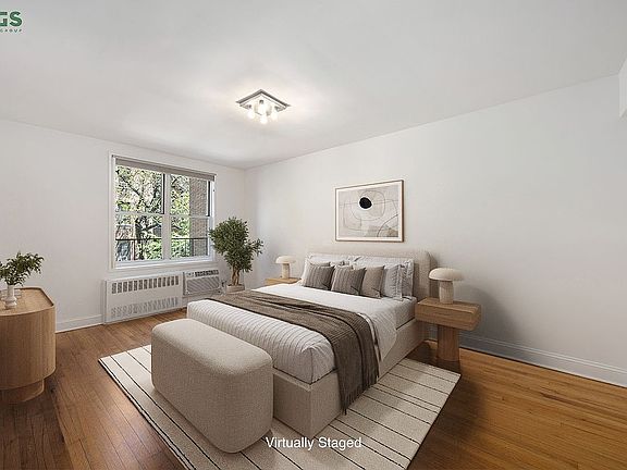 3rd image of 302 E 88th St APT 3G