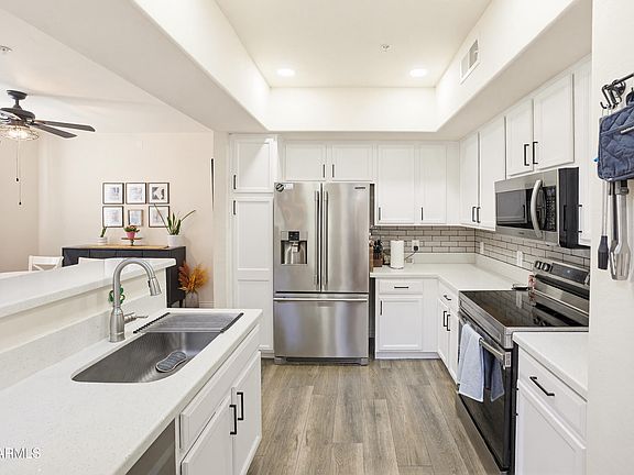 4th image of 3250 W GREENWAY Road #162