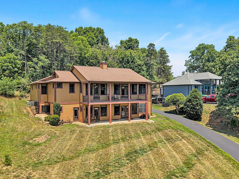 1st image of 209 Park Shores Cir