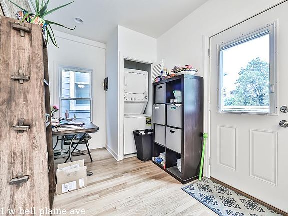 2nd image of 2451 W Belle Plaine Ave #316