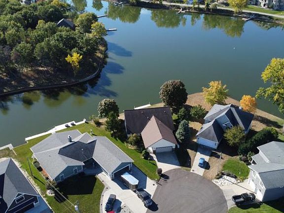 4th image of 9971 Circle Dr