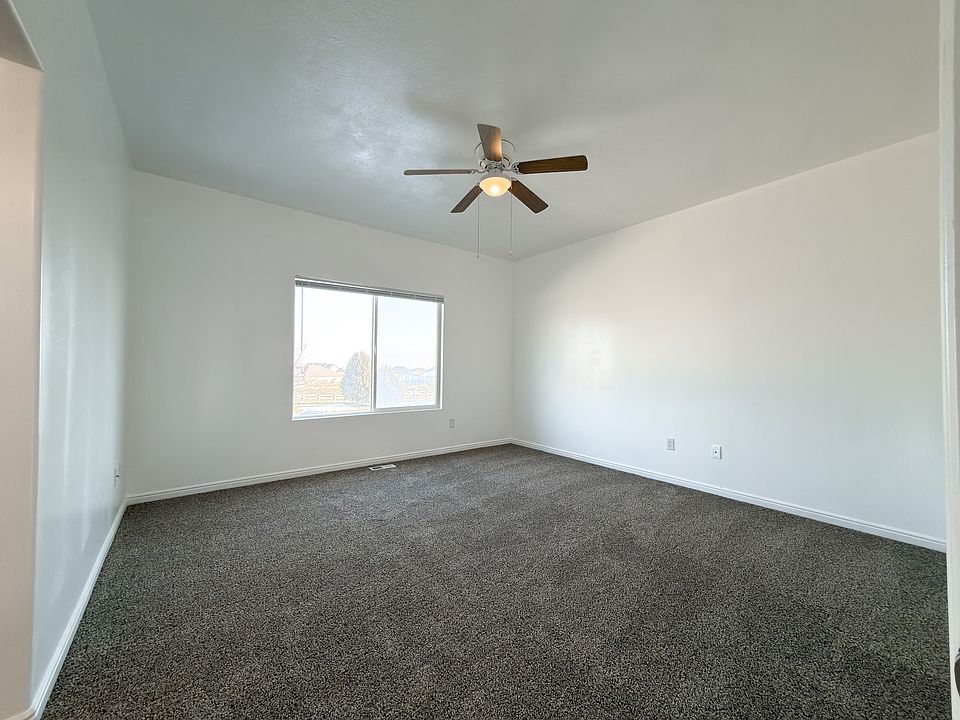 1st image of 8742 N Jefferson Dr