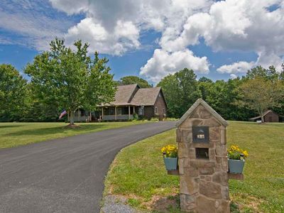 693 Belgian View Estates Rd, Lewisburg, WV, 24901