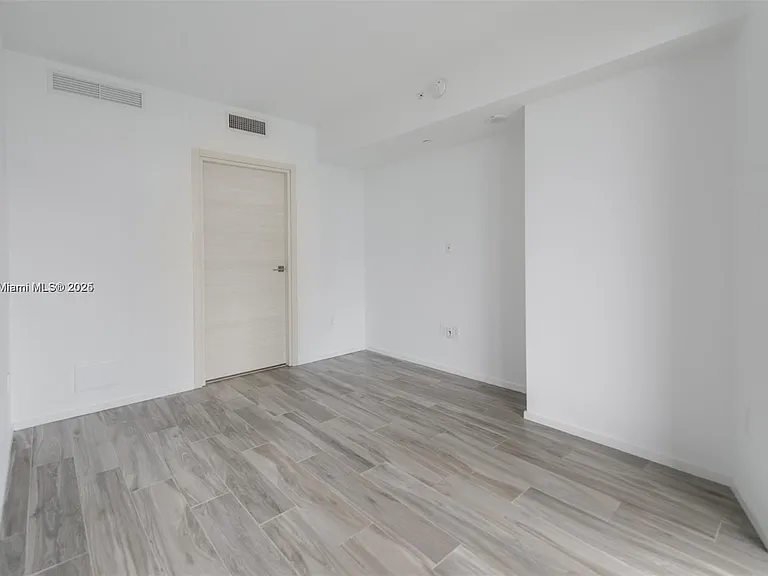 801 S Miami Ave #2 — Photo 11