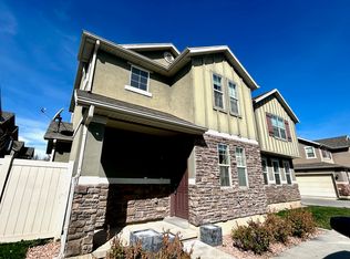 1051 N Kettering Dr, North Salt Lake, UT 84054
