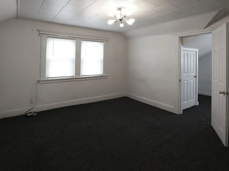 193 Lafayette Ave — Photo 3