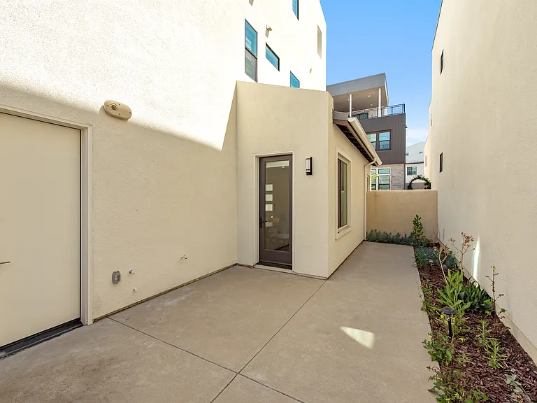152 Yugen — Photo 24