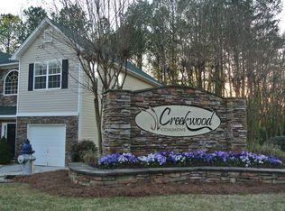 100 Creekwood Dr, Woodstock, GA 30188