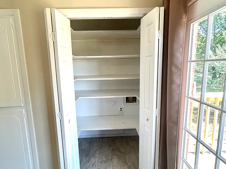 1817 W Wyandotte Ave — Photo 9