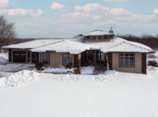 318 Lake Kegonsa Rd, Oregon, WI 53575