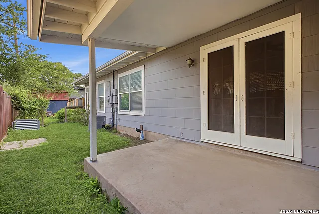 418 Nassau Dr — Photo 28