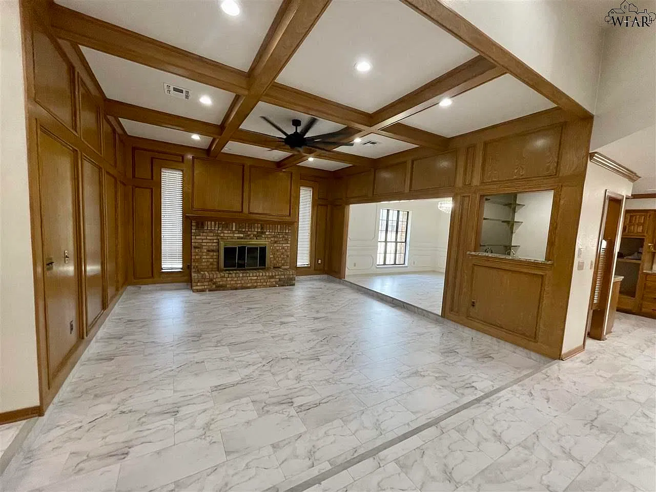 3 bed, 2.0 bath, 2378 sqft, $3,100 — Photo 3
