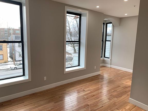 3rd image of 525 Clinton Ave #3A