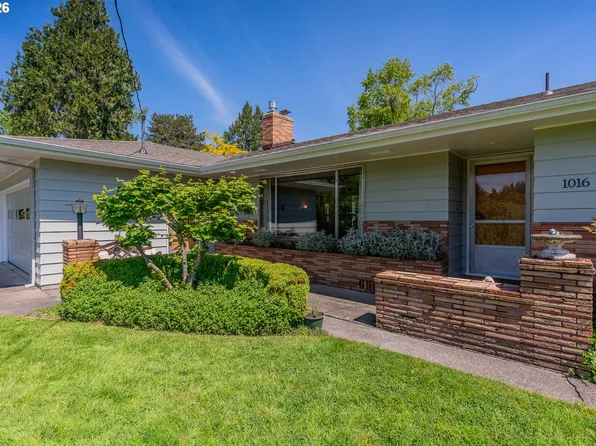1016 NE 10th Ave, Hillsboro, OR 97124