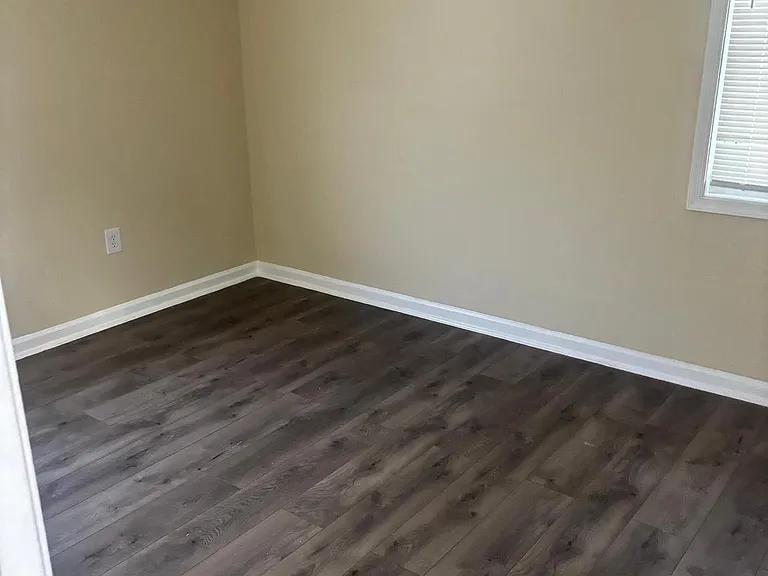 7721 Bender Rd — Photo 22