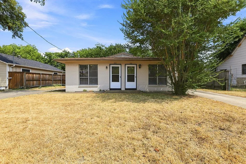 2 bed, 736 sqft, $1,100 — Photo 1