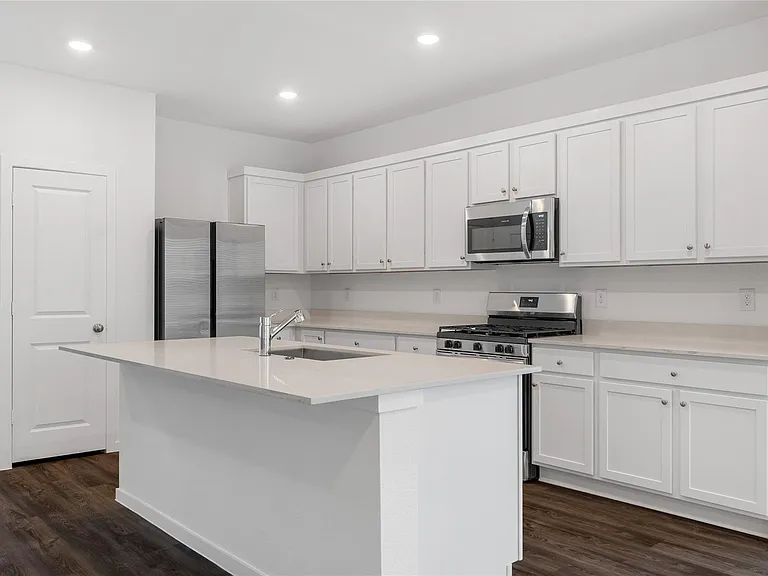 5307 Sleepy Fox Ln — Photo 4