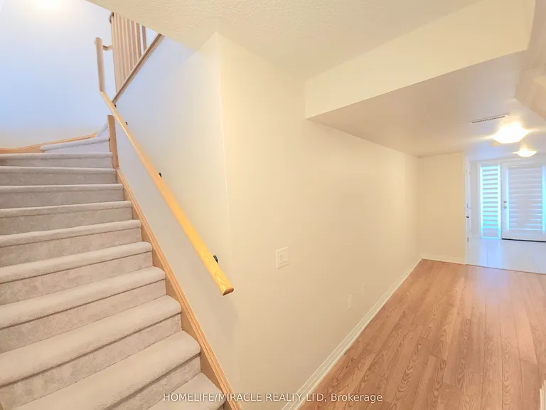 585 Colborne St E — Photo 7
