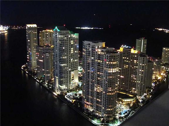 2nd image of 200 Biscayne Blvd Wy #5101