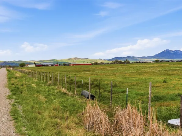 1885 W 3400 N, Smithfield, UT 84335