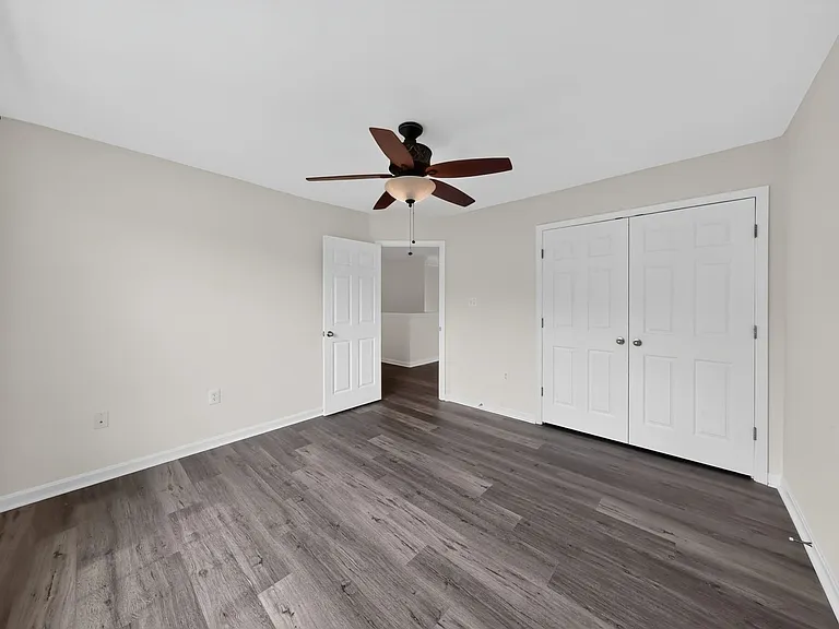 110 Plymouth Pl — Photo 13