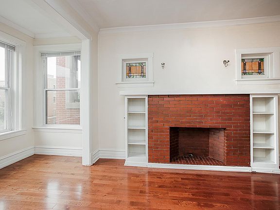 3rd image of 3823 N Southport Ave APT 3A