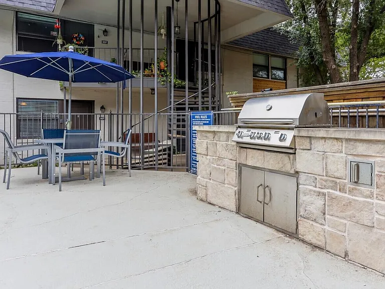500 W Lamar St McKinney, Tx. 75069 — Photo 12