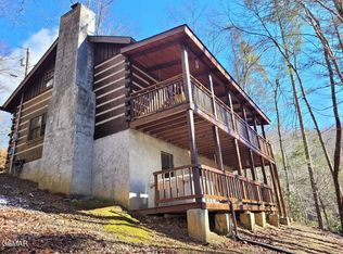519 Picadilly Ln, Gatlinburg, TN 37738