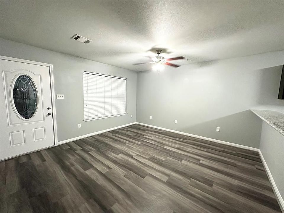 1st image of 1712 Doyle Ct #2