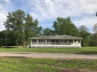 1009 Lake Shore Dr, Rushville, MO 64484