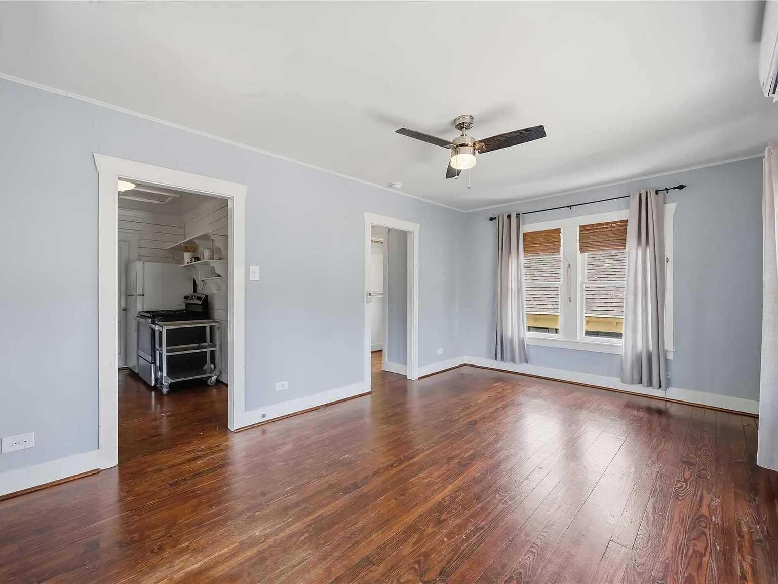 1 bed, 1.0 bath, 704 sqft, $1,550 — Photo 3