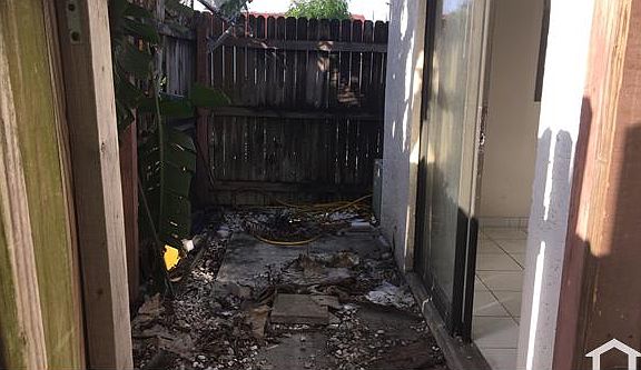 3rd image of 7867 Tam Oshanter Blvd