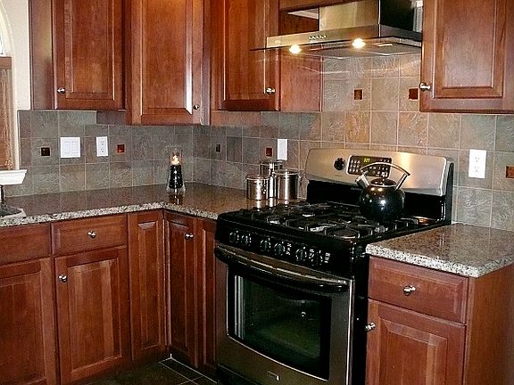 3rd image of 8005 Macnish Dr NE