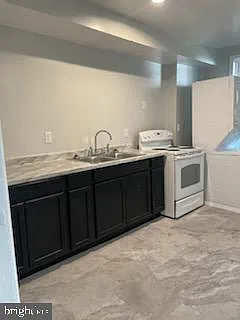 207 Summer St — Photo 2