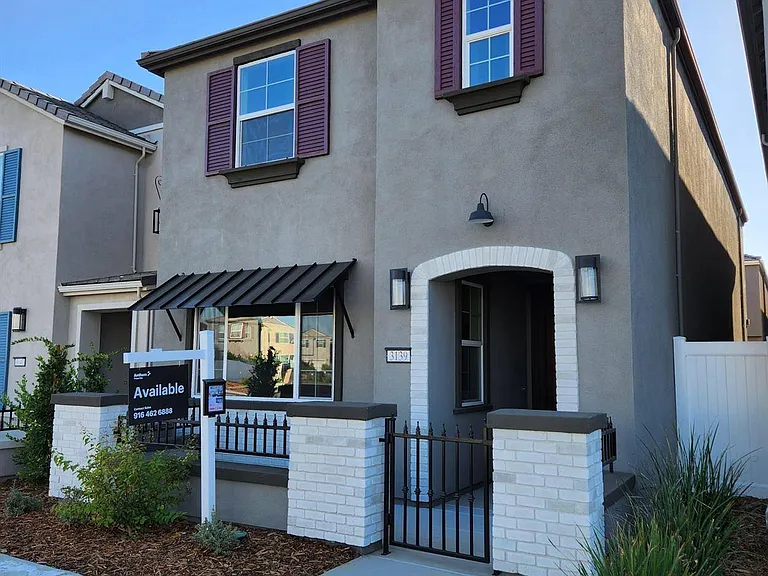3139 Bobwhite Ct — Photo 1