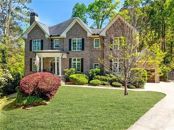 1116 Dawn View Ln NW, Atlanta, GA 30327