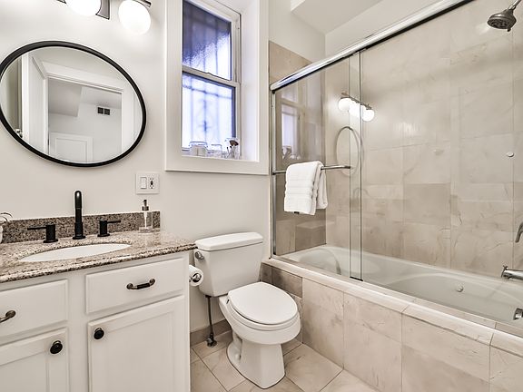 4th image of 2314 W Cortez St APT 2E