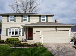 538 Frankhauser Rd, Williamsville, NY 14221