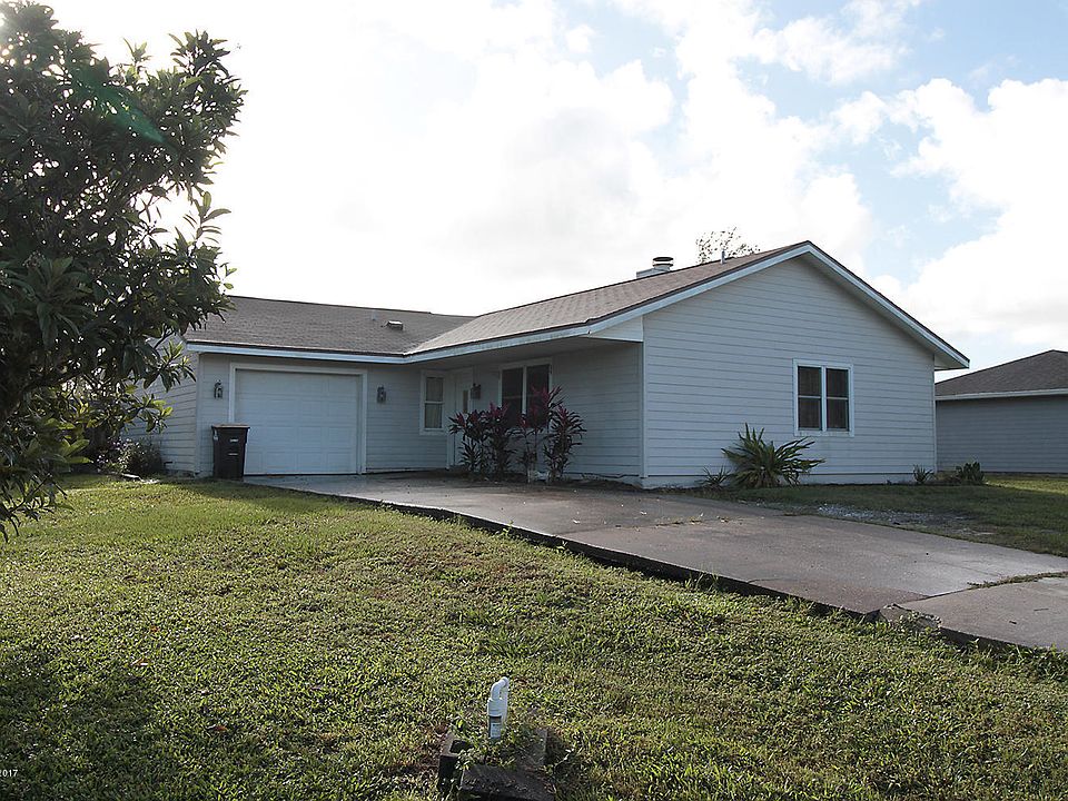 1st image of 1375 NE San Filippo Dr SE