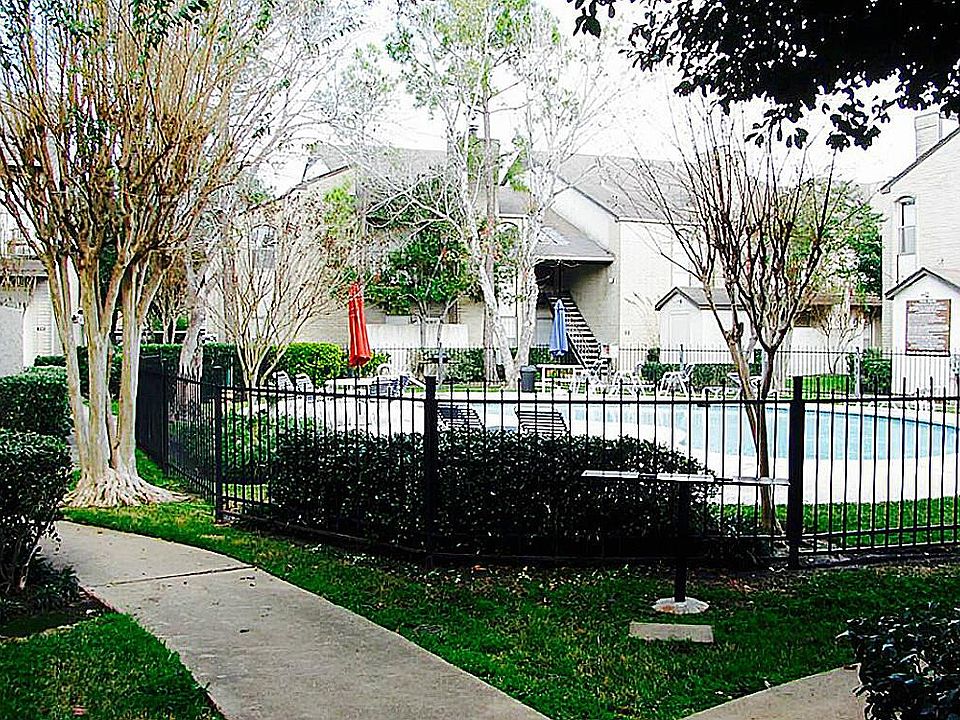 1st image of 2021 Spenwick Dr APT 825