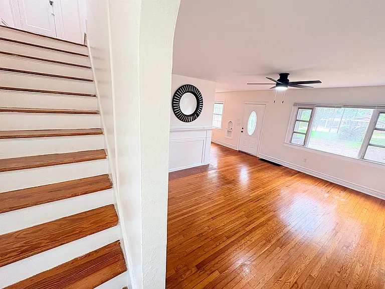 212 Barbourville Dr — Photo 26