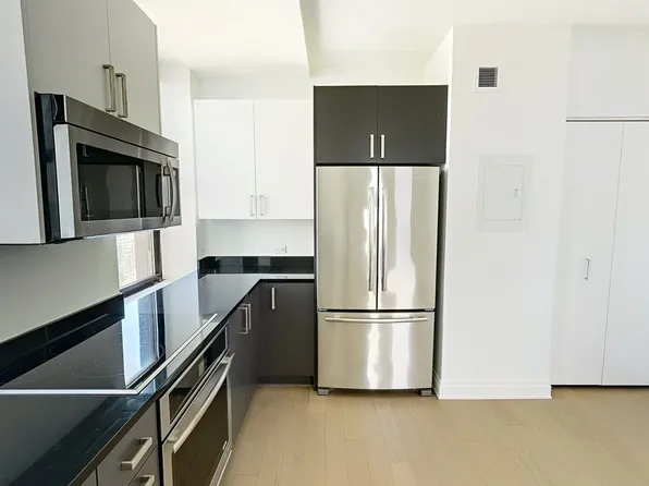 70 Pine St, New York, NY