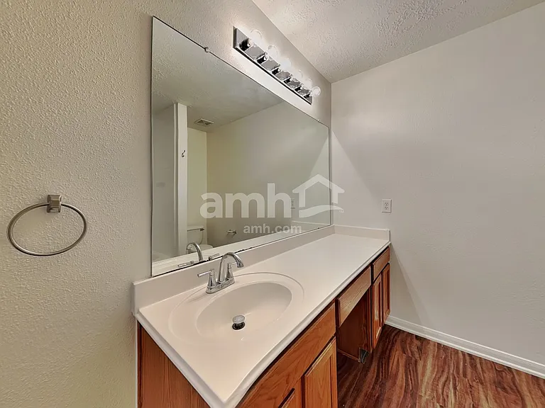 32007 Annice Ln — Photo 11