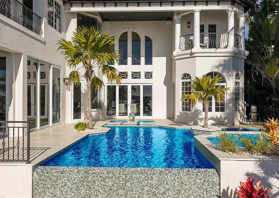 1st image of 1418 John Ringling Pkwy