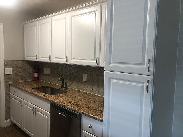 1st image of 5800 Hollywood Blvd APT 116
