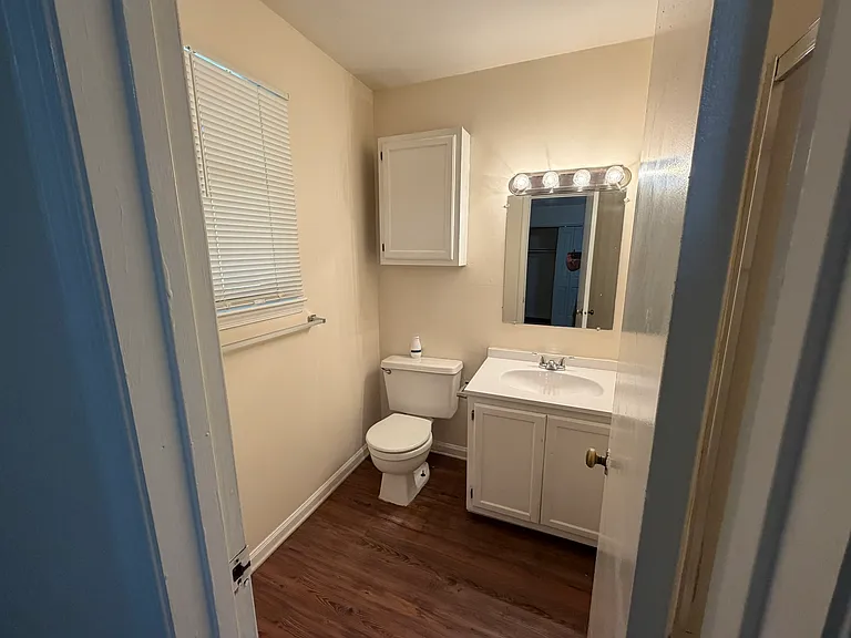 4832 Hollenden Dr #D — Photo 16