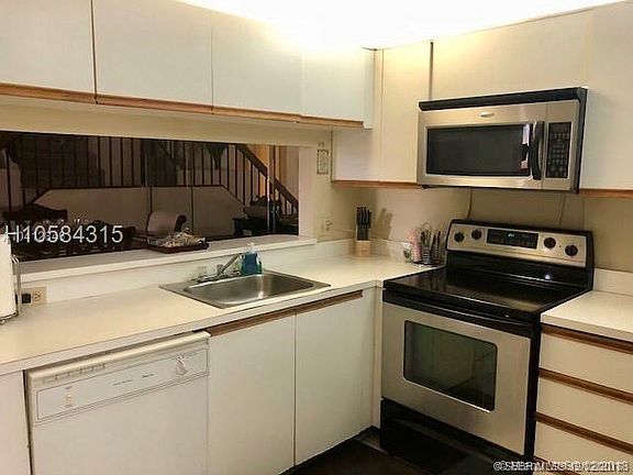 2nd image of 20903 Leeward Ct APT 318-1