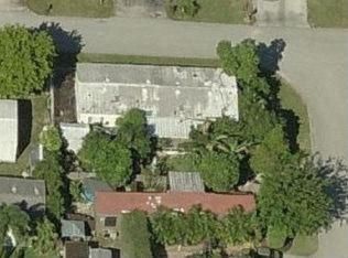 22849 Cascade Rd, Boca Raton, FL 33428